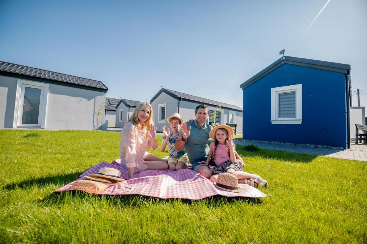 Scandi Village Zator Εξωτερικό φωτογραφία